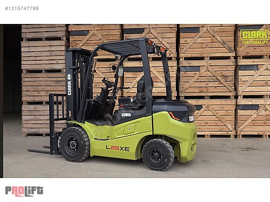 Clark 3 ton Lityum Akülü Forklift